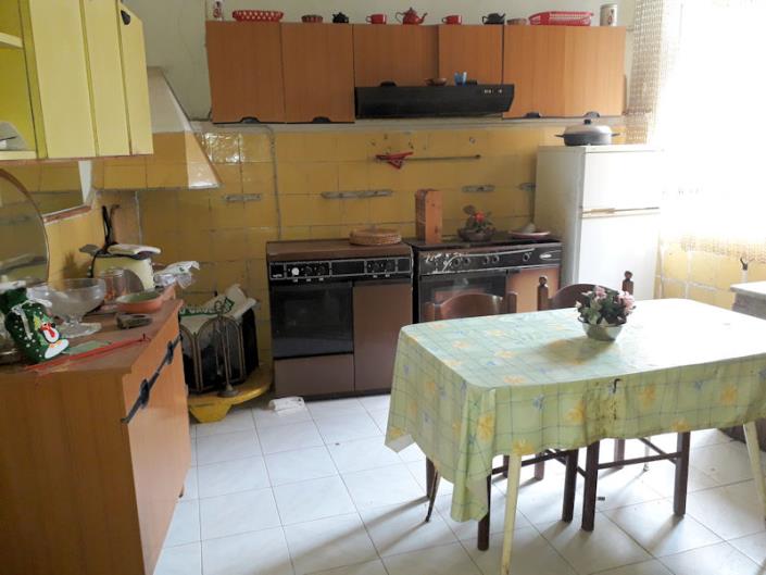 Image No.2-3 Bed Property for sale