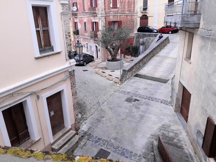 Image No.19-3 Bed Property for sale