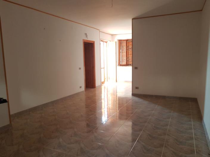 Image No.11-3 Bed Apartment for sale