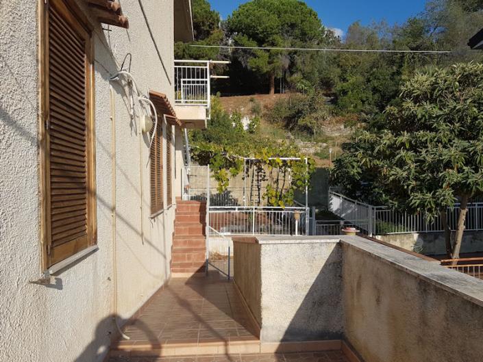 Image No.13-3 Bed Apartment for sale