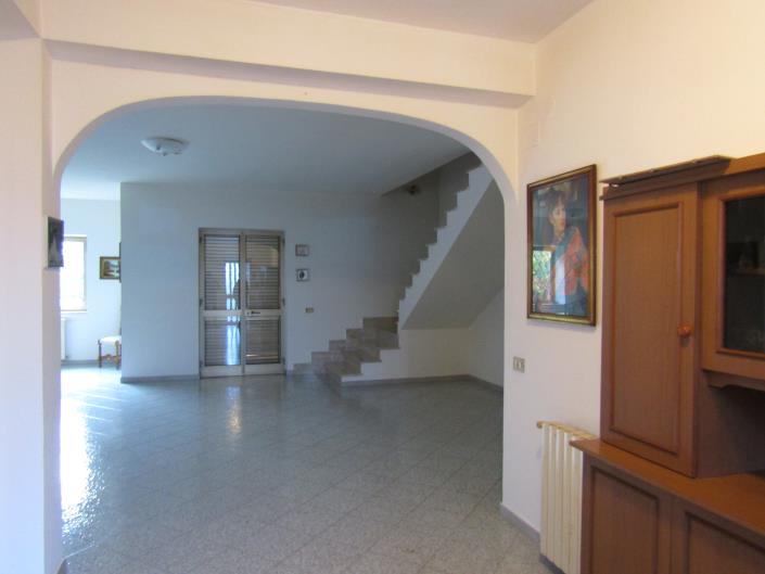 Image No.3-Villa de 4 chambres à vendre à Scalea