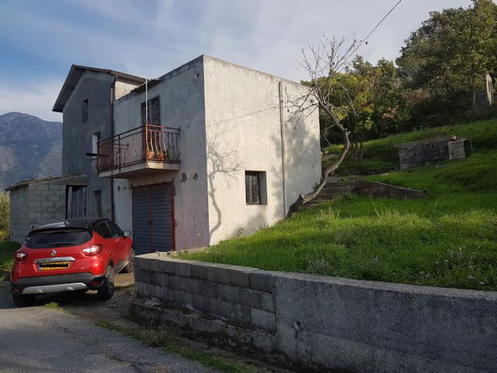 Image No.7-3 Bed Country House for sale