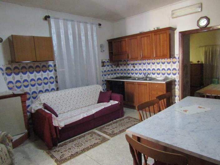 Image No.10-3 Bed Townhouse for sale