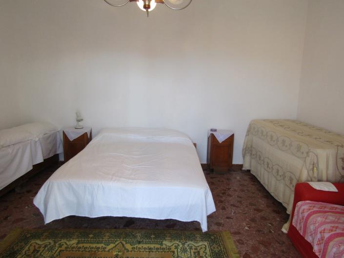 Image No.25-3 Bed Townhouse for sale