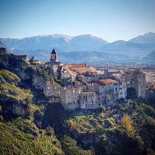 Image No.24-2 Bed Apartment for sale