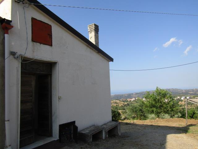 Image No.5-2 Bed Farmhouse for sale