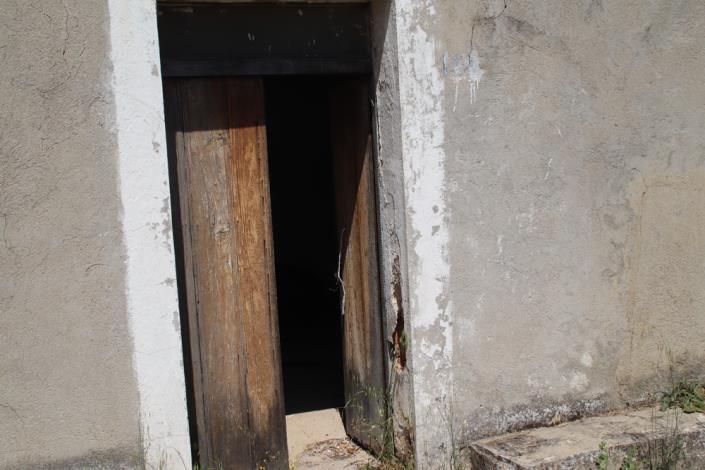 Image No.22-2 Bed Farmhouse for sale