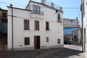 Image No.0-Maison de ville de 4 chambres à vendre à Corigliano Calabro