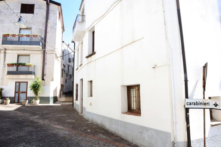 Image No.4-4 Bed Townhouse for sale