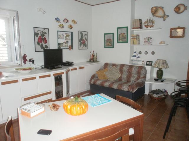 Image No.2-Appartement de 3 chambres à vendre à Falconara Albanese