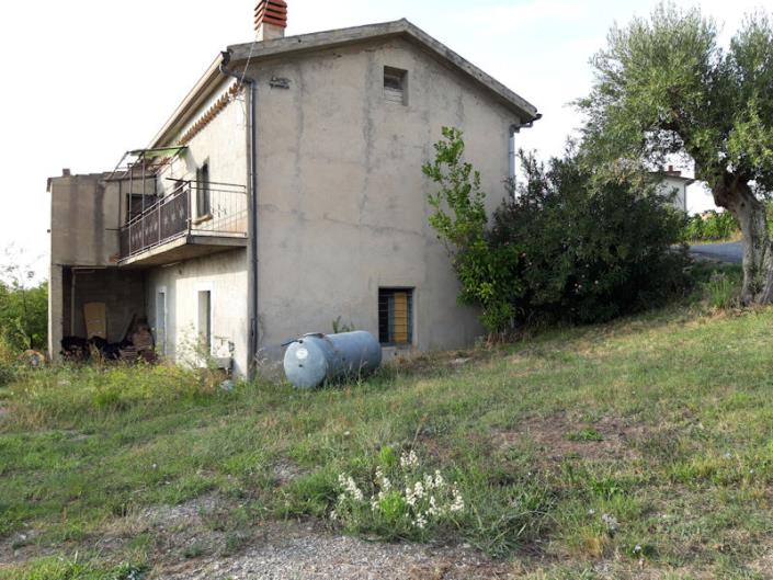 Image No.1-Ferme de 2 chambres à vendre à Serra d'Aiello