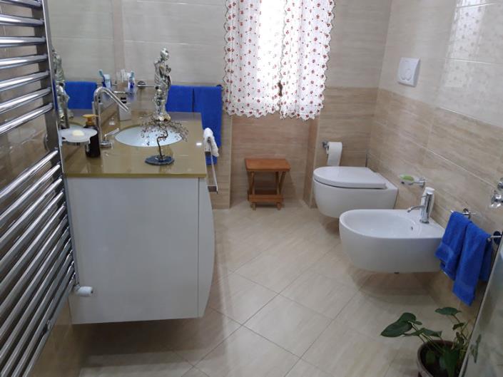 Image No.8-Appartement de 2 chambres à vendre à Falconara Albanese