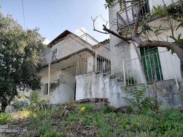 Image No.15-3 Bed House for sale