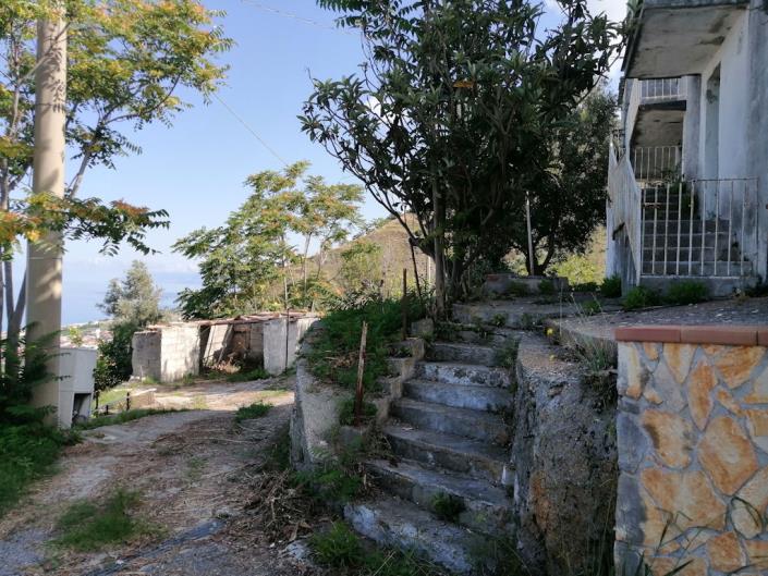 Image No.20-3 Bed House for sale