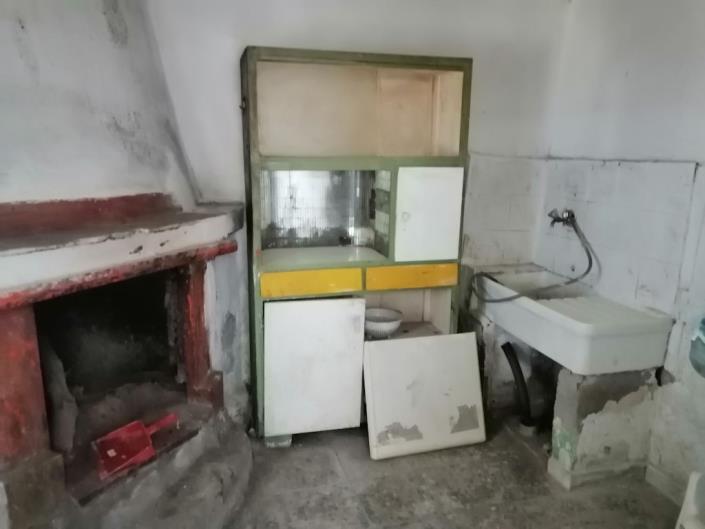 Image No.8-3 Bed House for sale