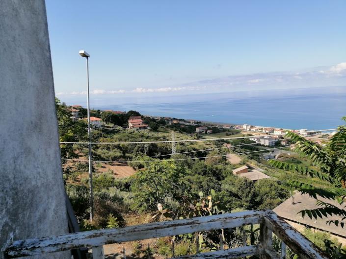 Image No.25-3 Bed House for sale