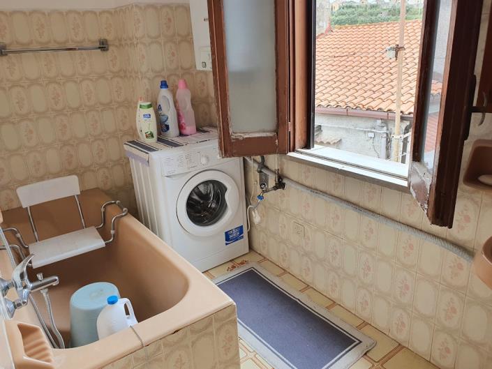 Image No.9-3 Bed House for sale