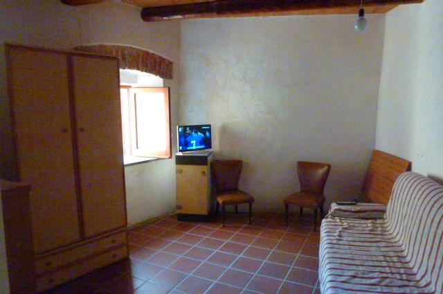 Image No.15-2 Bed Townhouse for sale