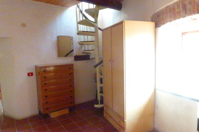 Image No.16-2 Bed Townhouse for sale