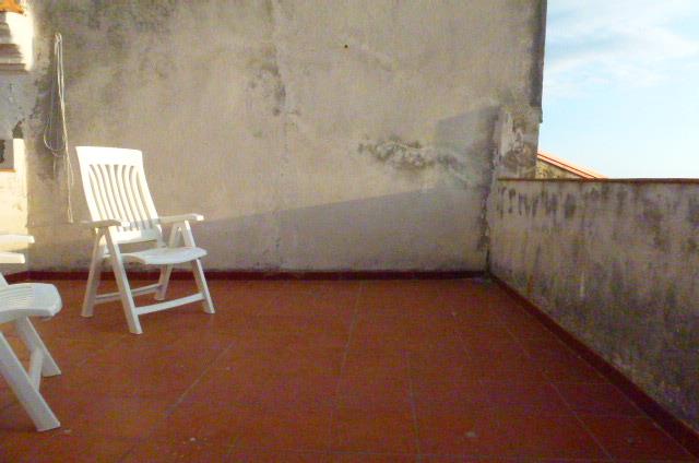 Image No.19-2 Bed Townhouse for sale