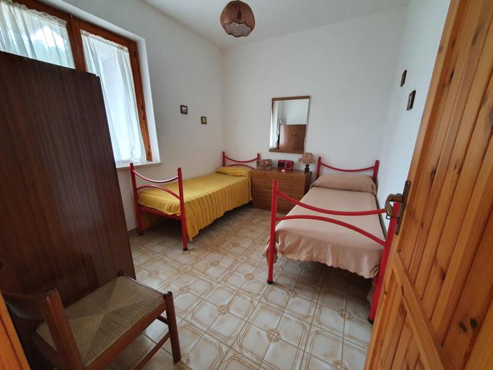 Image No.12-3 Bed Apartment for sale