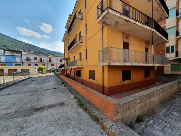 Image No.19-2 Bed Apartment for sale