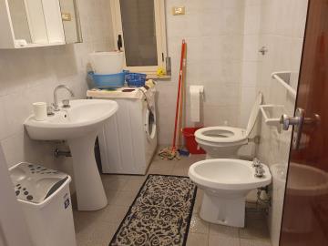 apartment-torremezzo49MRbath