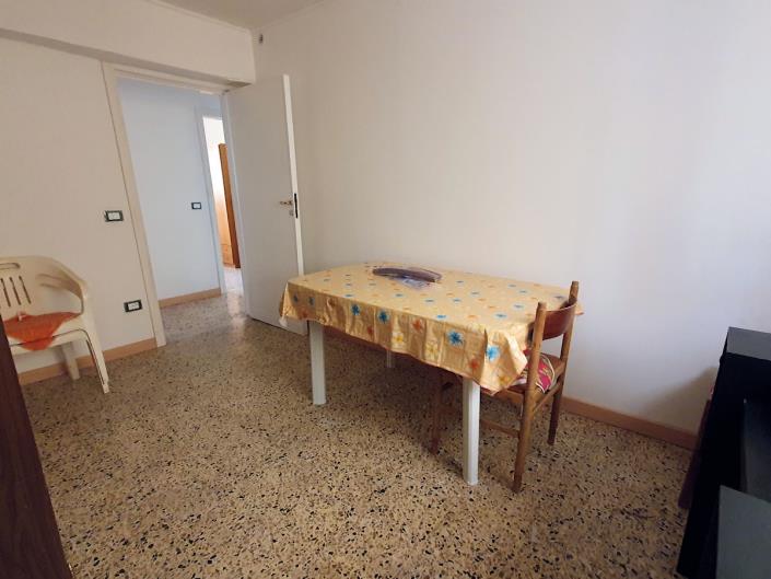 Image No.12-3 Bed Apartment for sale