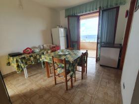 Image No.9-Appartement de 3 chambres à vendre à Falconara Albanese