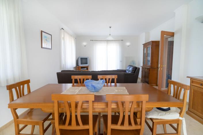 Image No.8-6 Bed Villa / Detached for sale