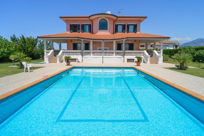Image No.1-Villa / Détaché de 6 chambres à vendre à Scalea