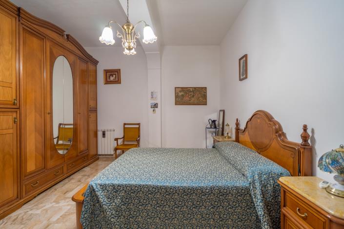 Image No.7-10 Bed Villa for sale