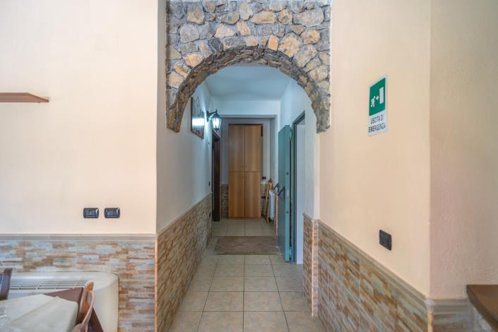 Image No.10-10 Bed Villa for sale