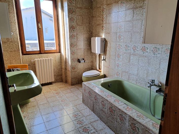 Image No.11-Maison de 6 chambres à vendre à Decollatura