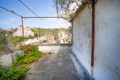 FOT02998