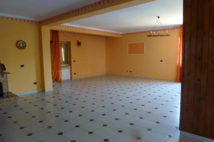 Image No.8-5 Bed House/Villa for sale