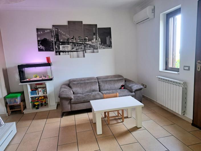 Image No.28-5 Bed House for sale