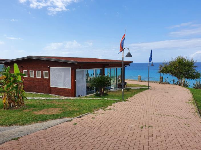 Image No.20-3 Bed Country House for sale