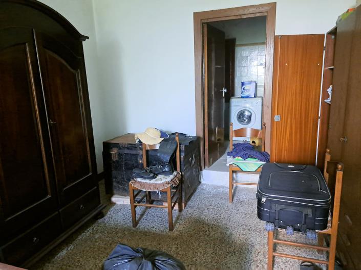 Image No.10-3 Bed Country House for sale