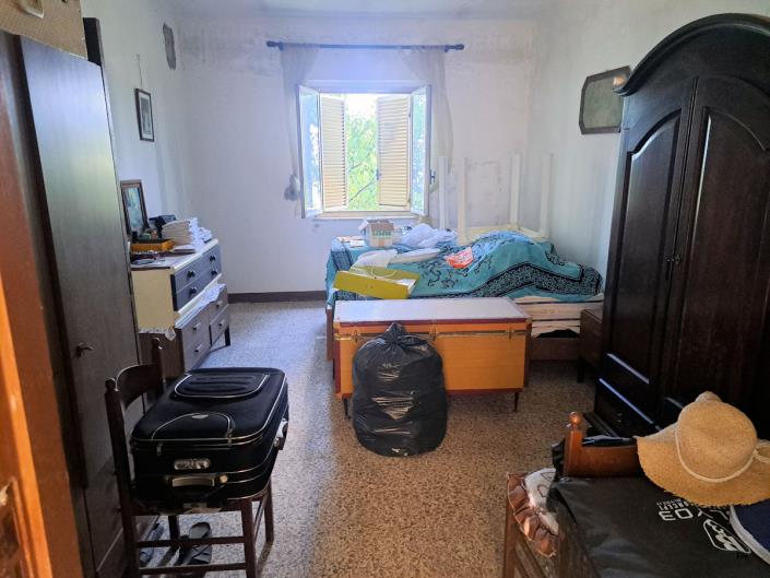 Image No.6-3 Bed Country House for sale