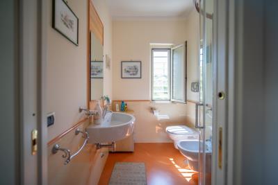 Ground-floor-bathroom