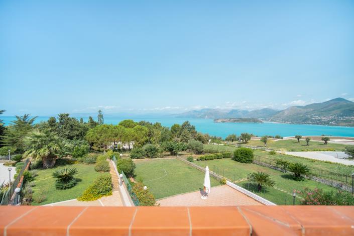 Image No.14-4 Bed Villa for sale