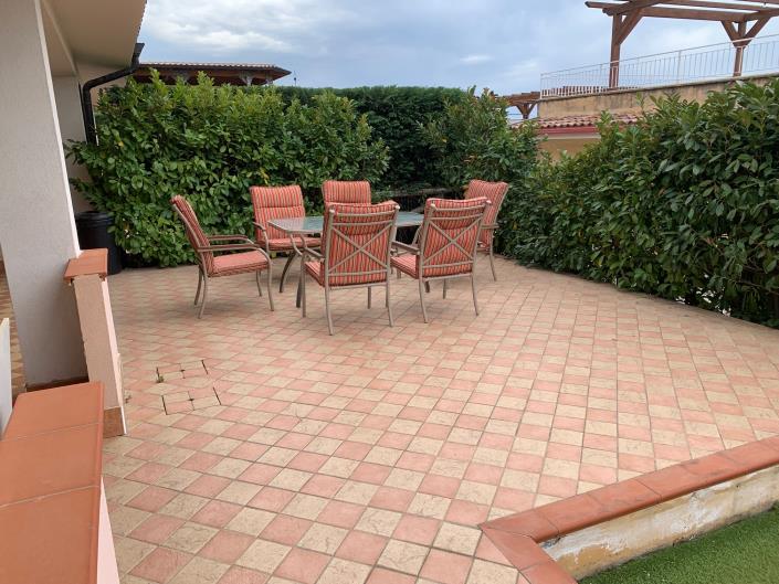 Image No.25-2 Bed Apartment for sale