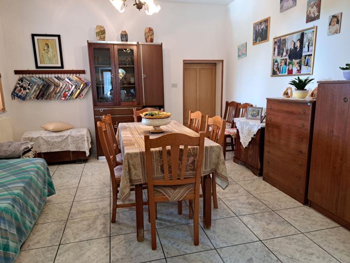 Image No.3-2 Bed Country House for sale