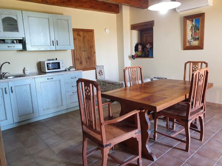 Image No.9-3 Bed Farmhouse for sale