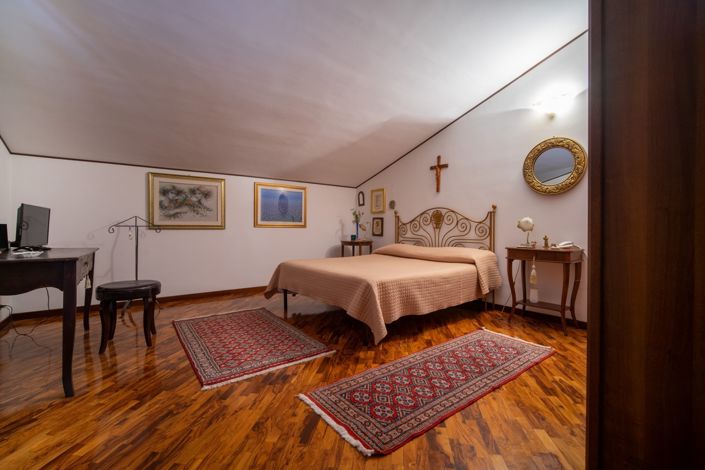 Image No.6-Villa de 5 chambres à vendre à Montalto Uffugo