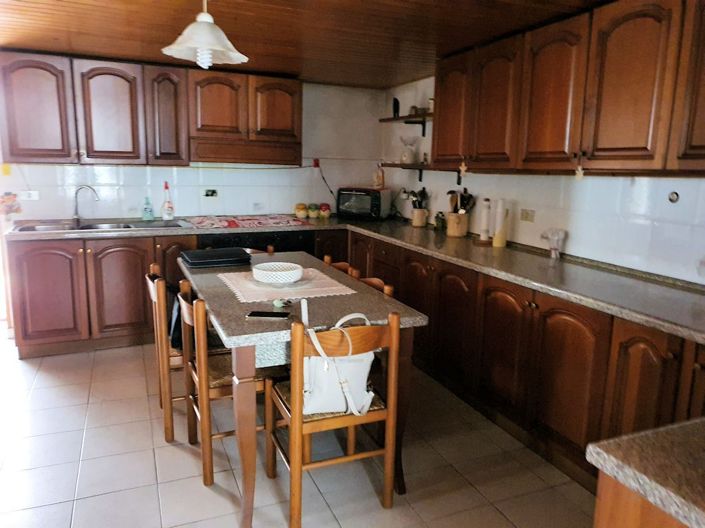 Image No.16-3 Bed Property for sale