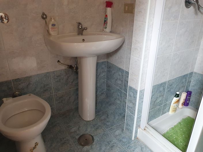 Image No.3-3 Bed Property for sale