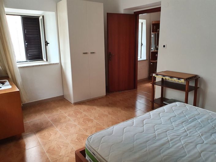 Image No.9-3 Bed Property for sale