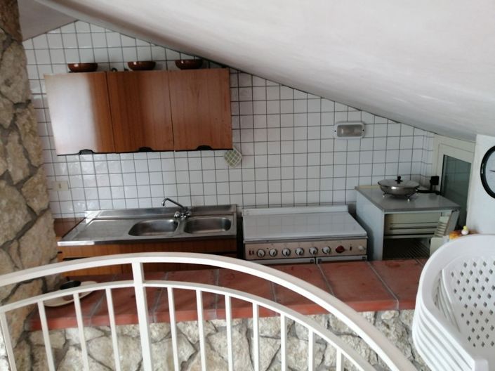 Image No.10-2 Bed Property for sale